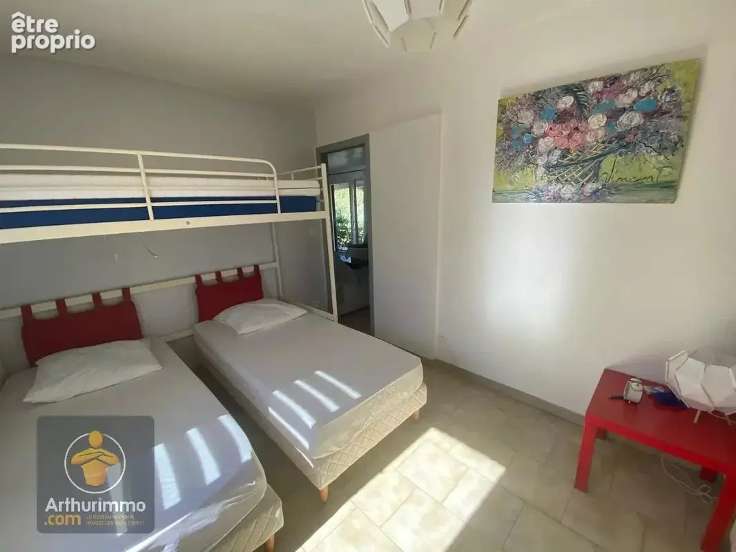 Charmante villa avec couloir de nage et jacuzzi - photo 8