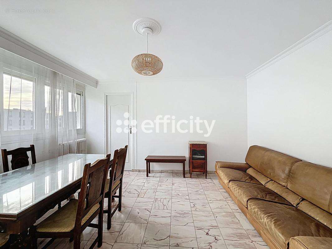 Appartement à MONTREUIL