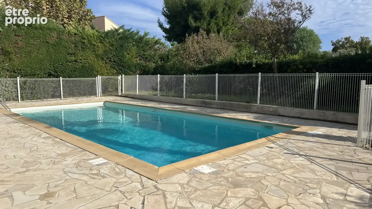 Studio bis au calme dans une résidence avec piscine - photo 8