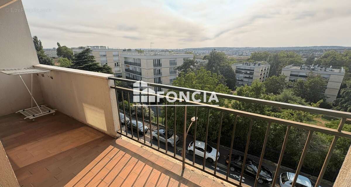 Appartement 3/4 pieces en dernier etage - photo 3