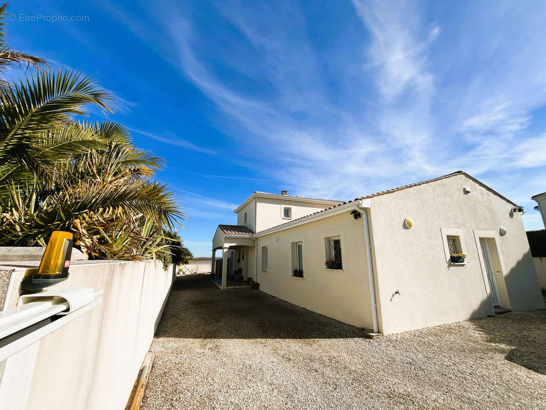 Maison à MESCHERS-SUR-GIRONDE