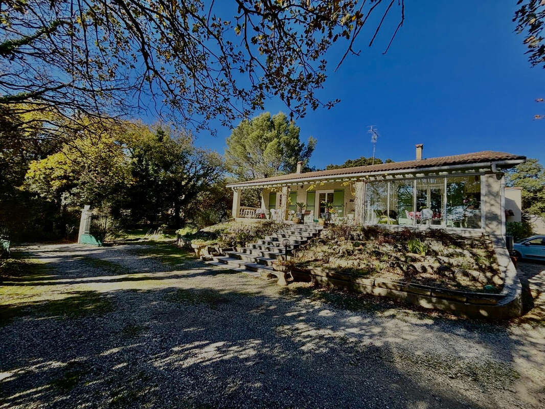 Maison à GRIGNAN