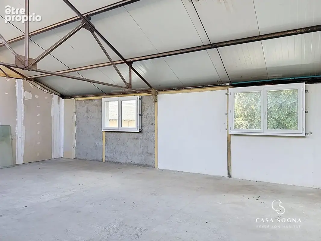 Local d'activité/industriel - 1000 m² - Saint-Étienne-des-Oullières - photo 7