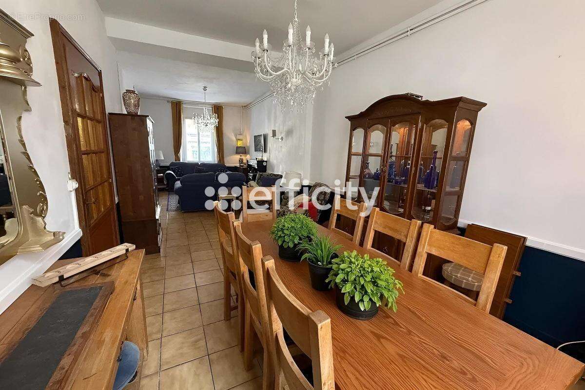 Maison à VILLEFAGNAN