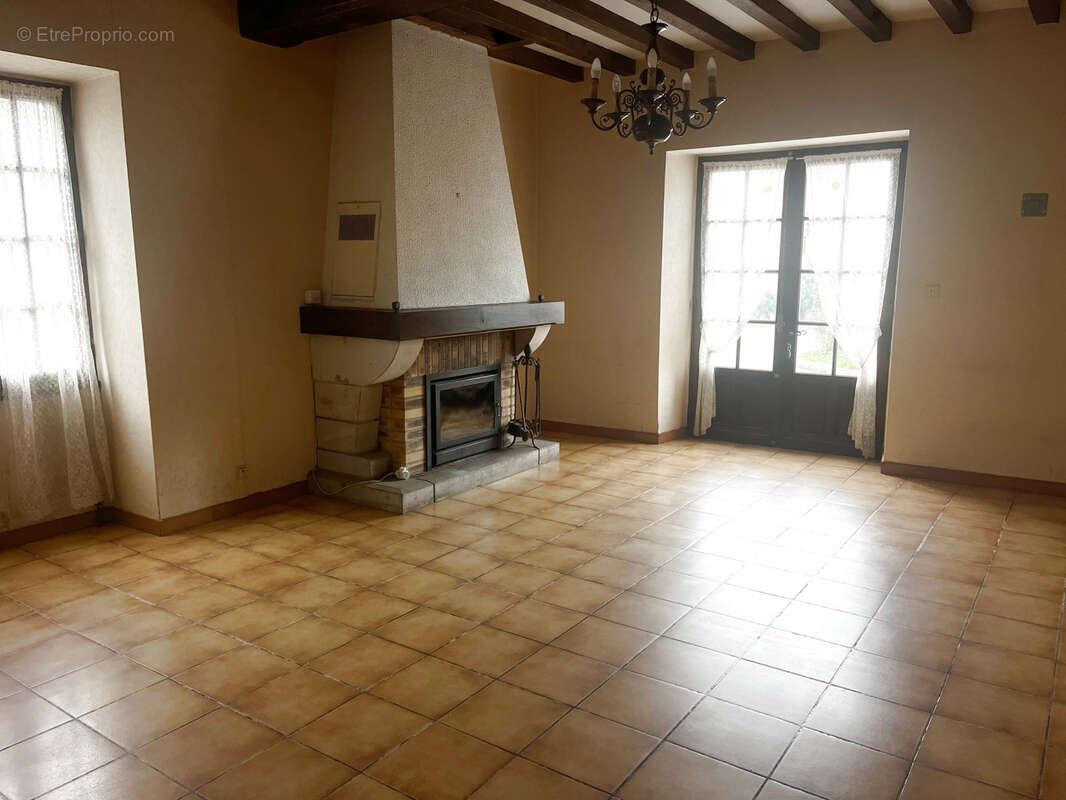 Maison à SAUVETERRE-DE-BEARN