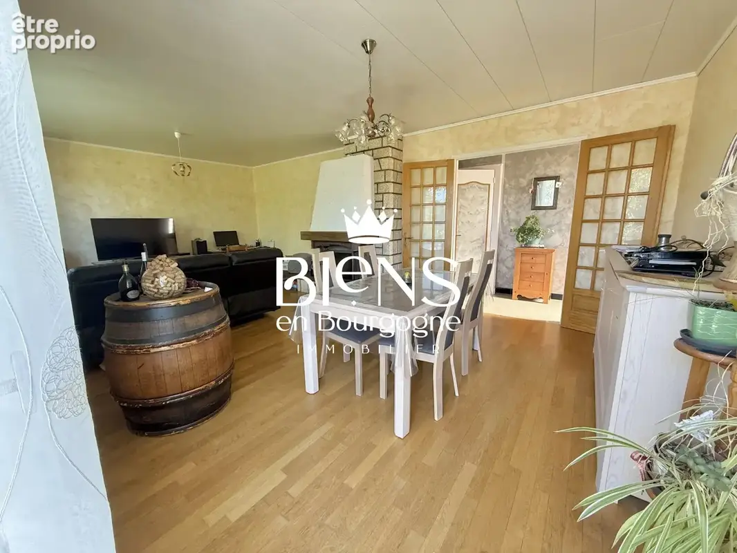Maison 7 pièces 144 m² à vendre à Saint-Remy (71100) - photo 4