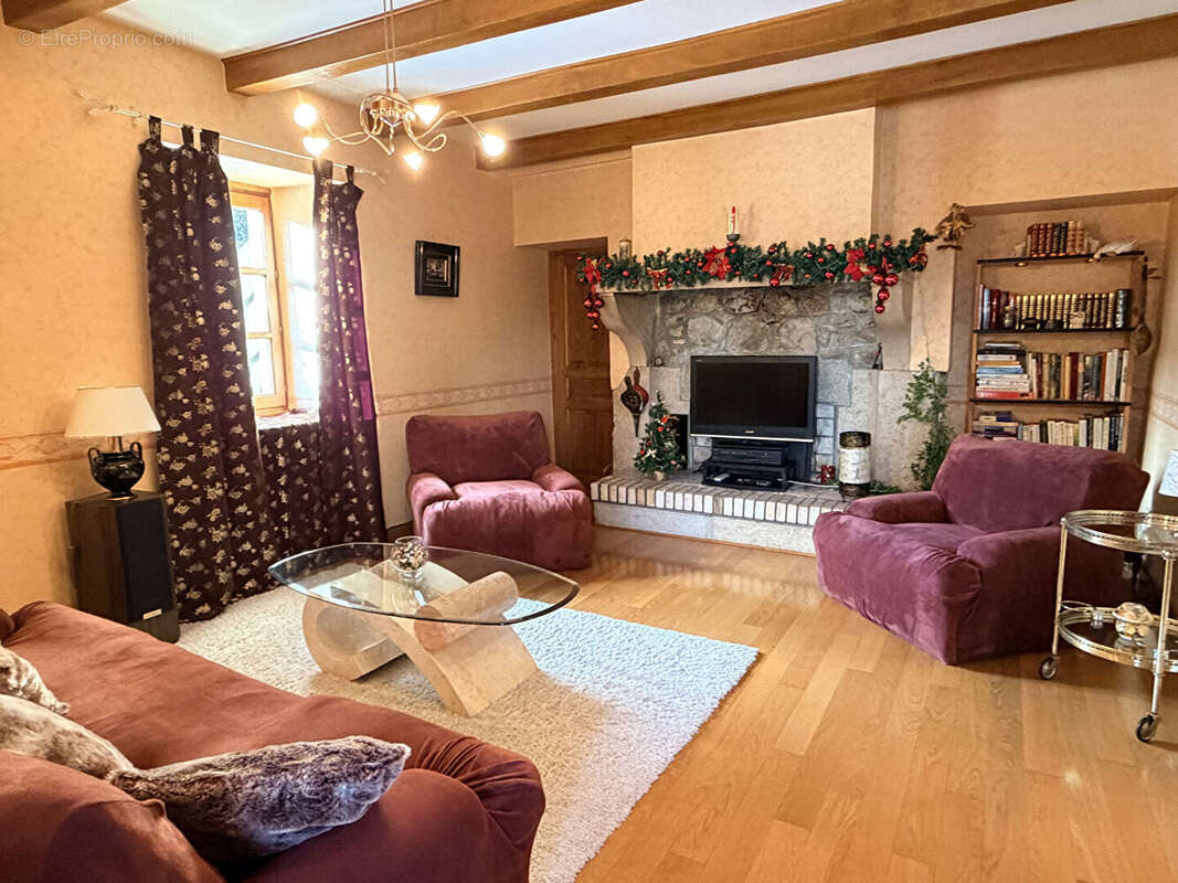 Maison à HAUTEVILLE-LOMPNES