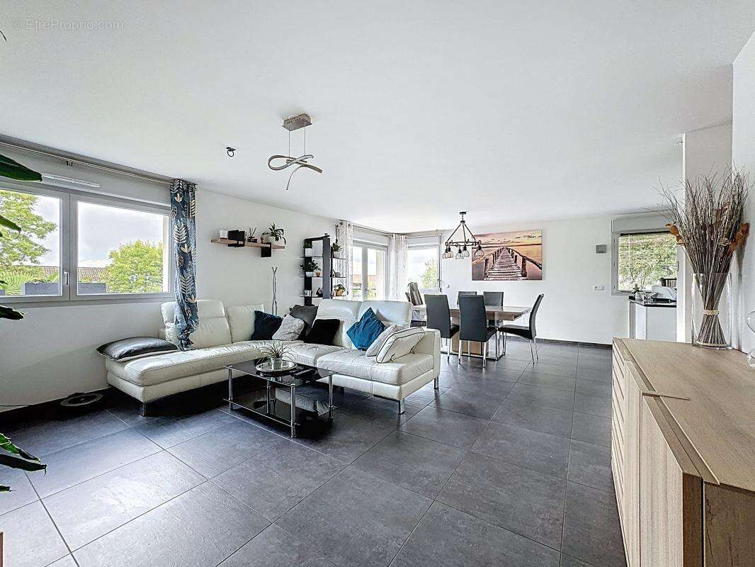 Appartement à BALLAISON