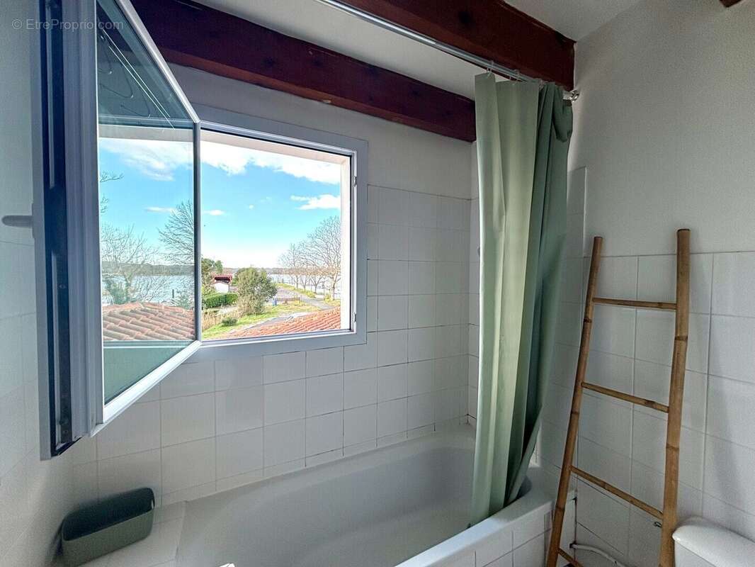 Appartement à LAHONCE