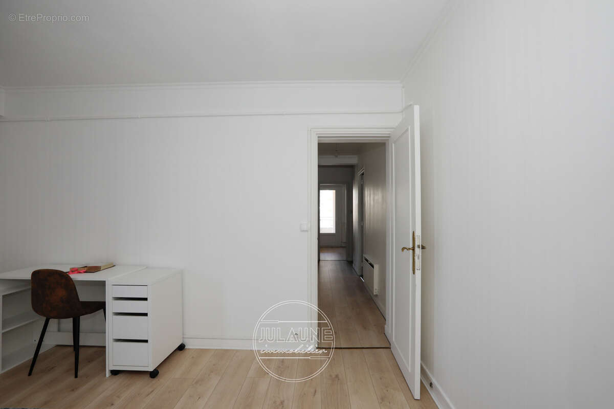 Appartement T5   Secteur Renoir   Un bien aux multiples possibilités ! - photo 22