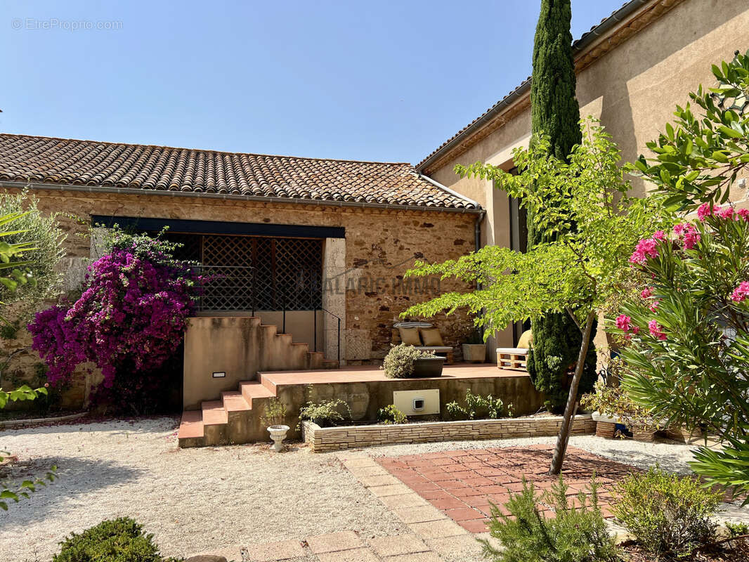 Maison à BOUTENAC