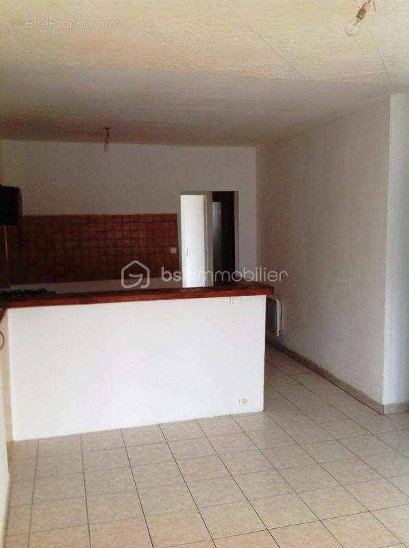 Appartement à MIGENNES