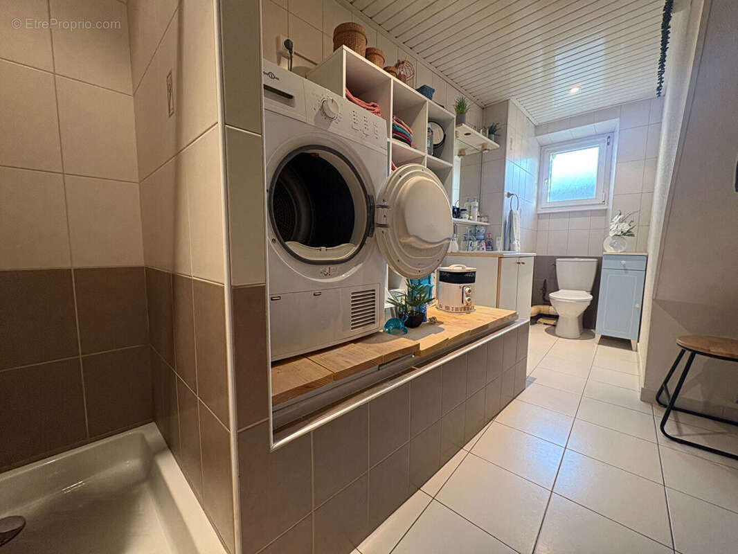 Maison à PONT-DE-ROIDE