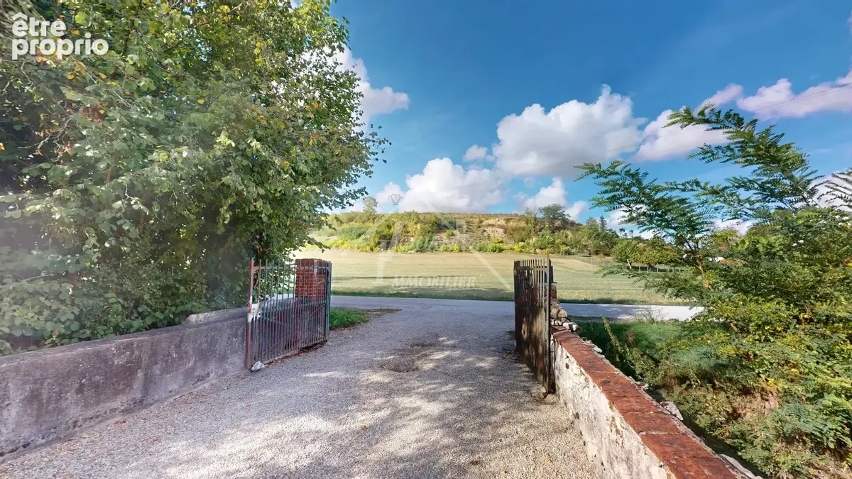 Ancien Moulin avec 1ha4 terrain - photo 5