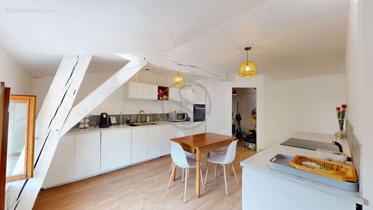 Appartement à BOURGOIN-JALLIEU