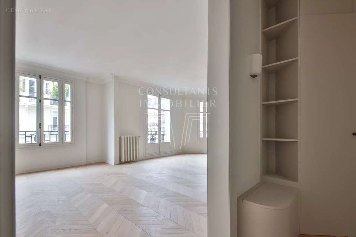 Passy. superbe cinq pièces rénové. - photo 8