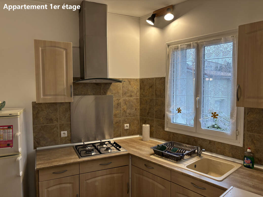 Appartement à LAMALOU-LES-BAINS