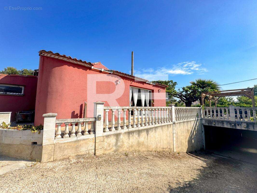 Maison à SAINT-GILLES