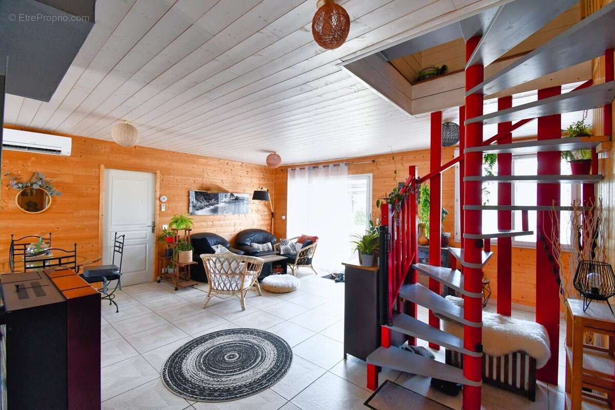 Maison 213 m² à Etang-Sur-Arroux  - photo 7