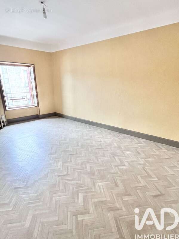 Photo 5 - Appartement à NOIRETABLE