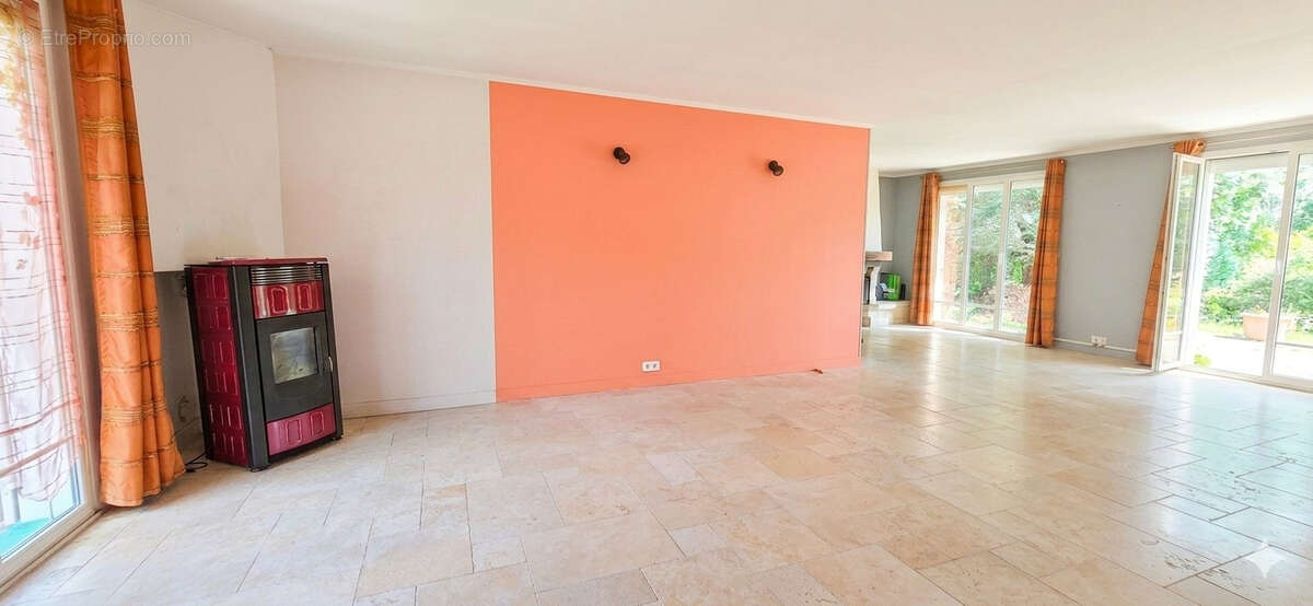 Maison à PLAISIR