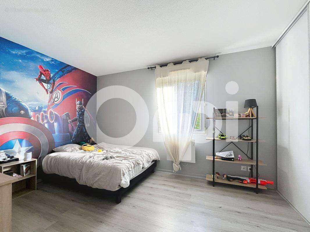 Maison à SAINT-PANTALEON-DE-LARCHE