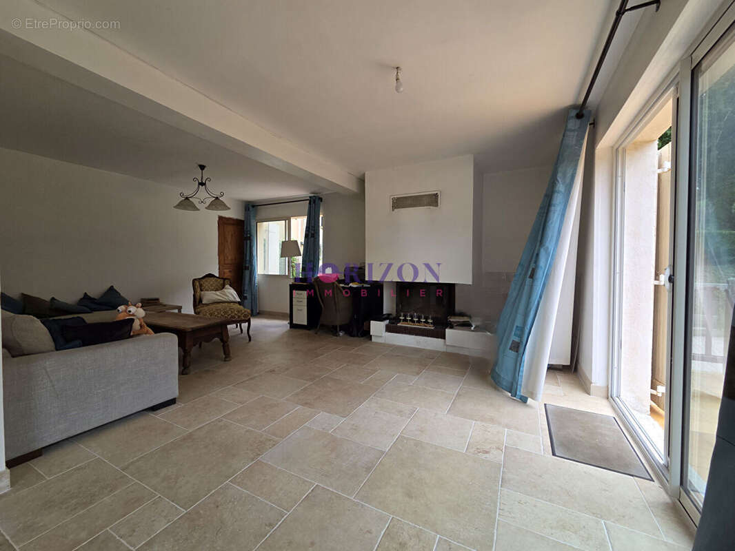 Maison à AUVERS-SUR-OISE