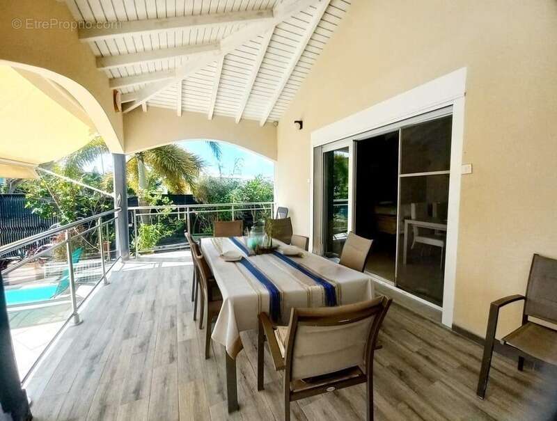 Maison à SAINTE-ANNE