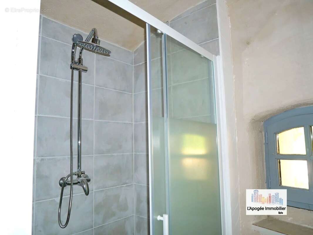 Appartement à LUSSAN