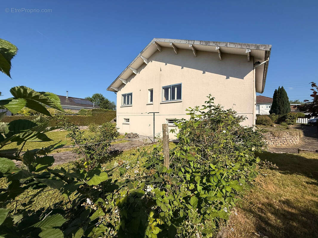 Maison à L'ISLE-SUR-LE-DOUBS