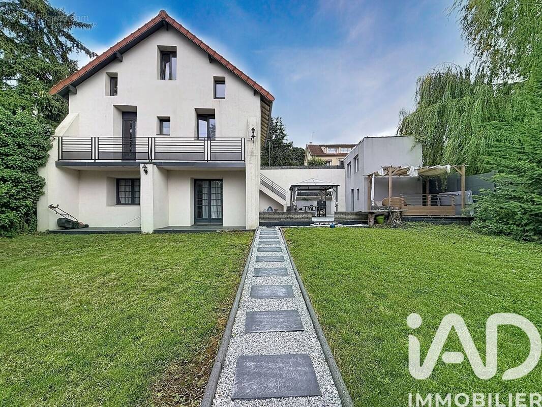 Photo 1 - Maison à SARCELLES