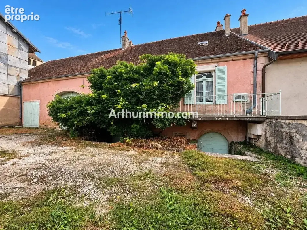 Maison en pierre avec fort potentiel, idéale investissement - photo 10