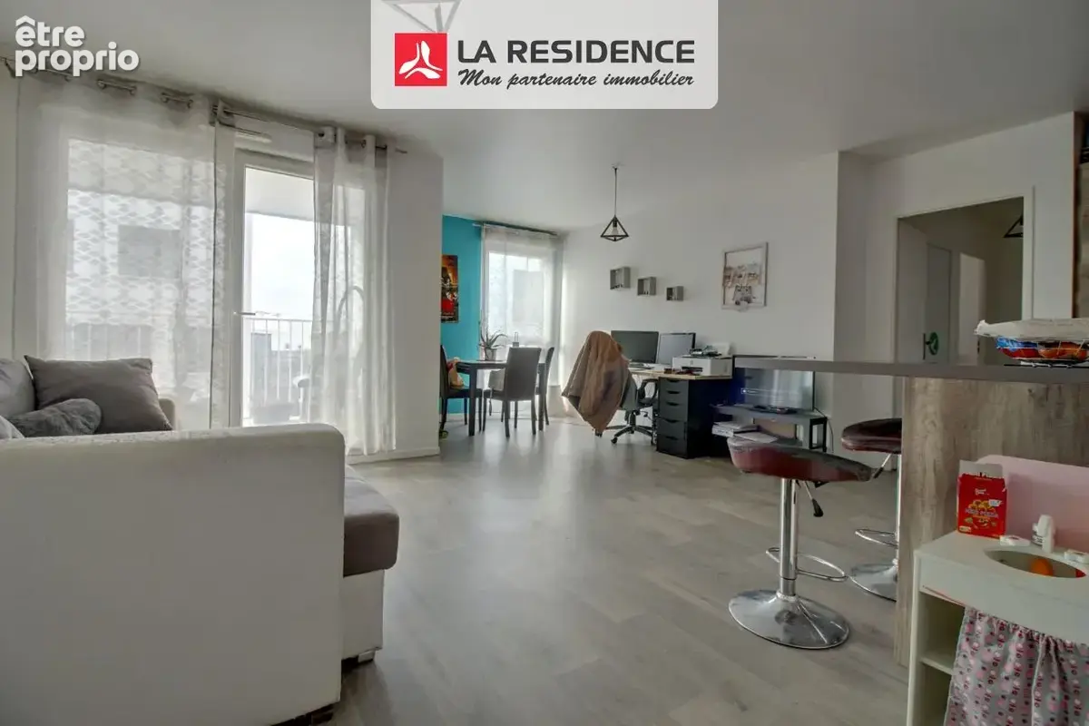 Appartement 77 m² à Carrieres-Sous-Poissy  - photo 2