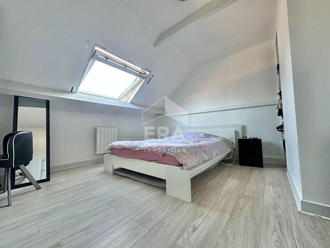 Appartement à SARTROUVILLE