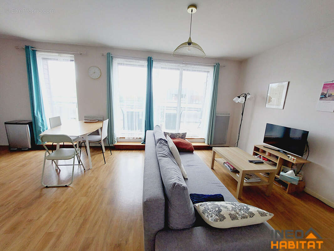 Appartement à MELESSE