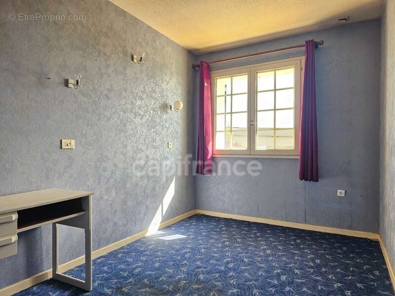 Maison à PANISSIERES