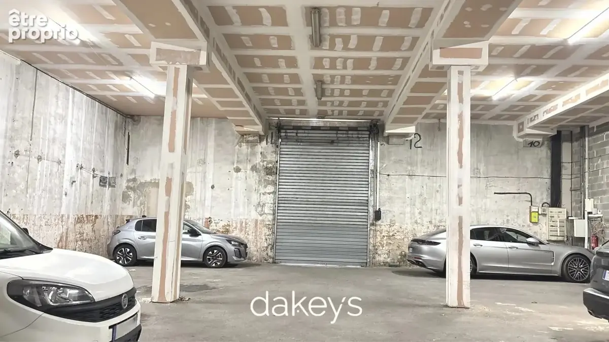 Immeuble de bureaux - garage - quartier euromed - 1230m² - photo 9
