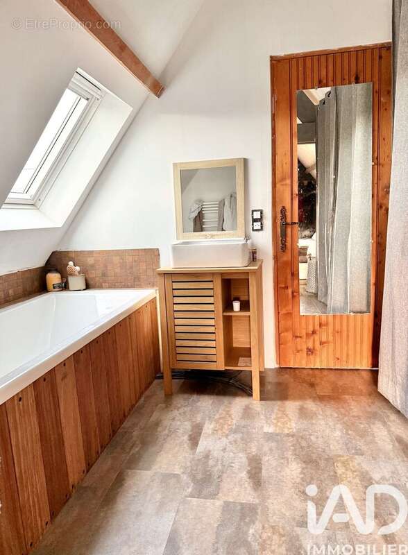 Maison 84 m² à Saint-Pierre-Azif  - photo 7