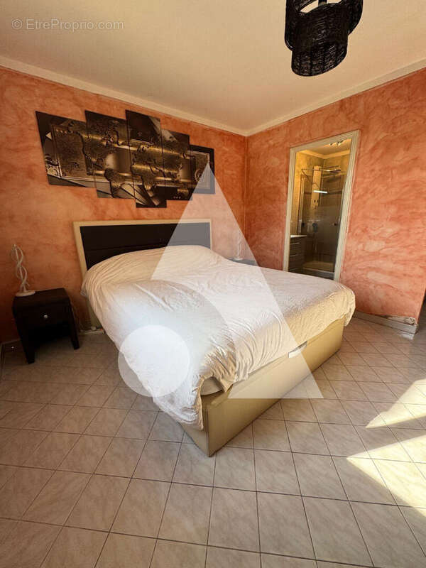 Maison à CHATEAURENARD