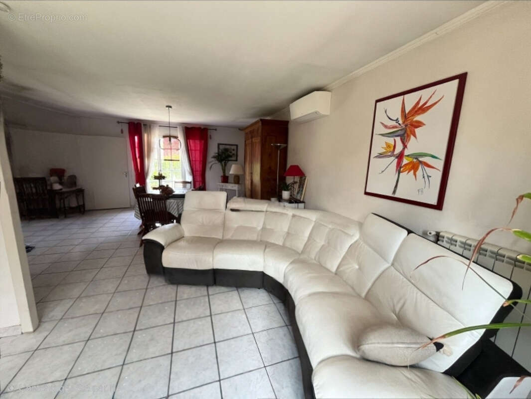 Maison à LESCURE-D'ALBIGEOIS