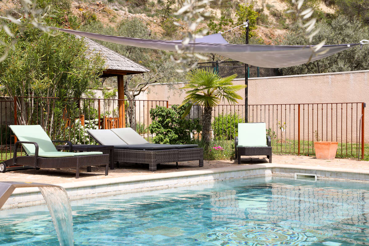 Maison à LE BARROUX