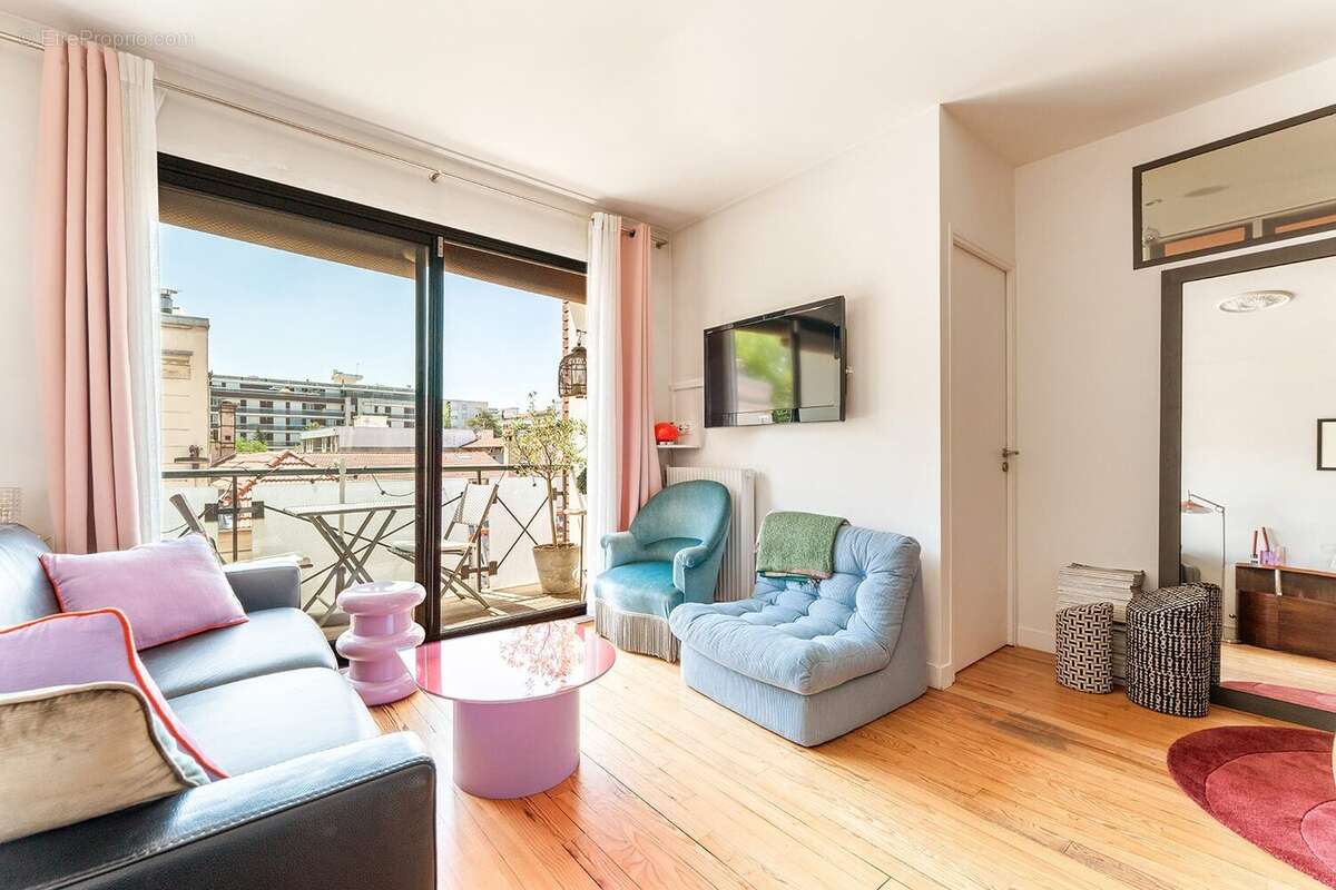 Appartement à PARIS-11E