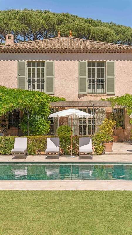 Villa provençale 210 m² avec piscine et jardin paysager proche Pampelonne - photo 18