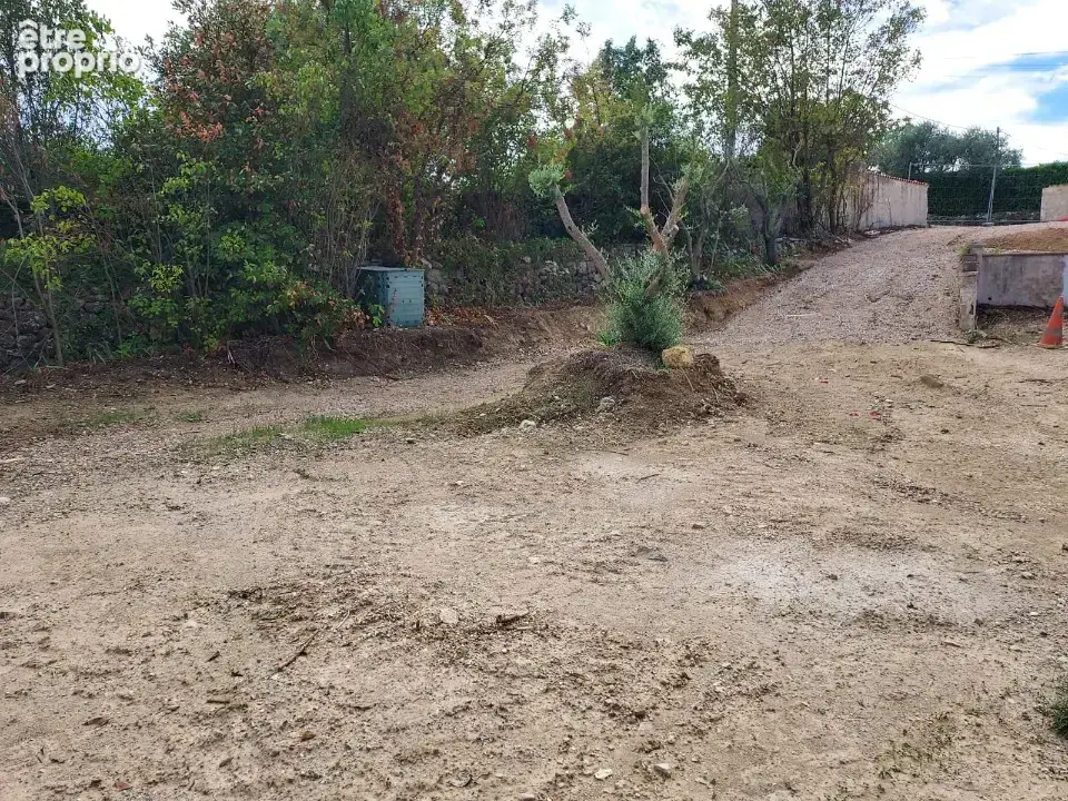 Terrain 545 m² à vendre à Saint-Maximin-La-Sainte-Baume (83470) - photo 2