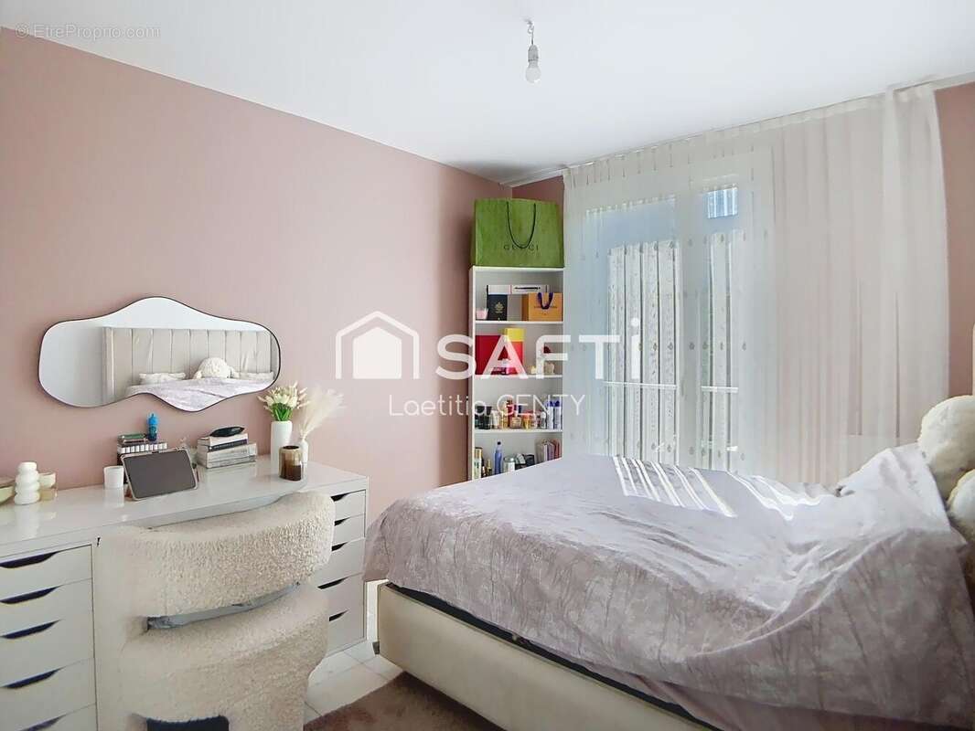 Photo 9 - Appartement à COLOMBES