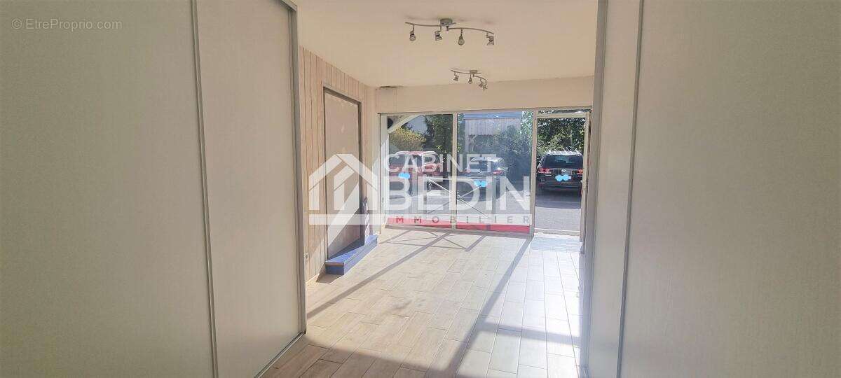 Commerce à ANDERNOS-LES-BAINS