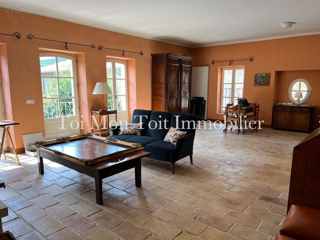 Maison à SAINT-COME-ET-MARUEJOLS