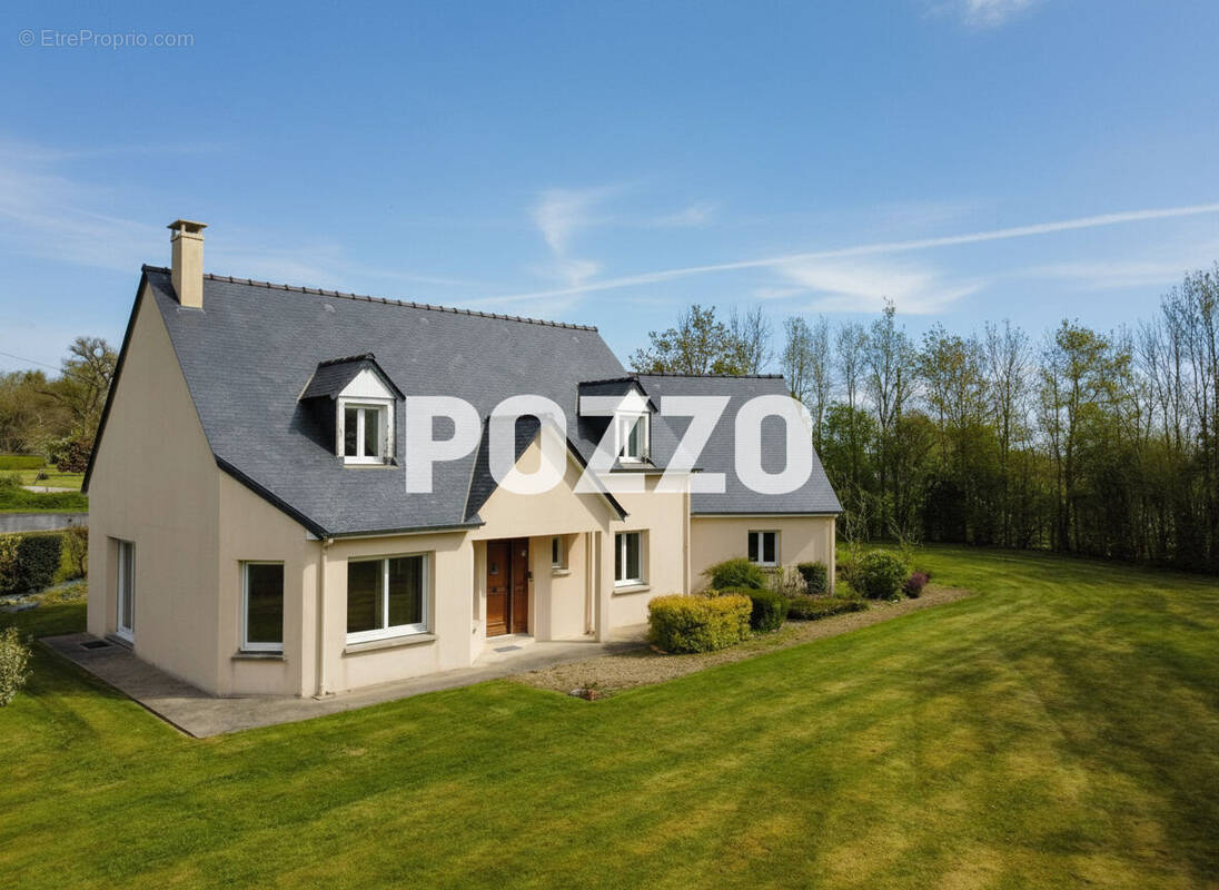 Maison à SAINT-SEVER-CALVADOS