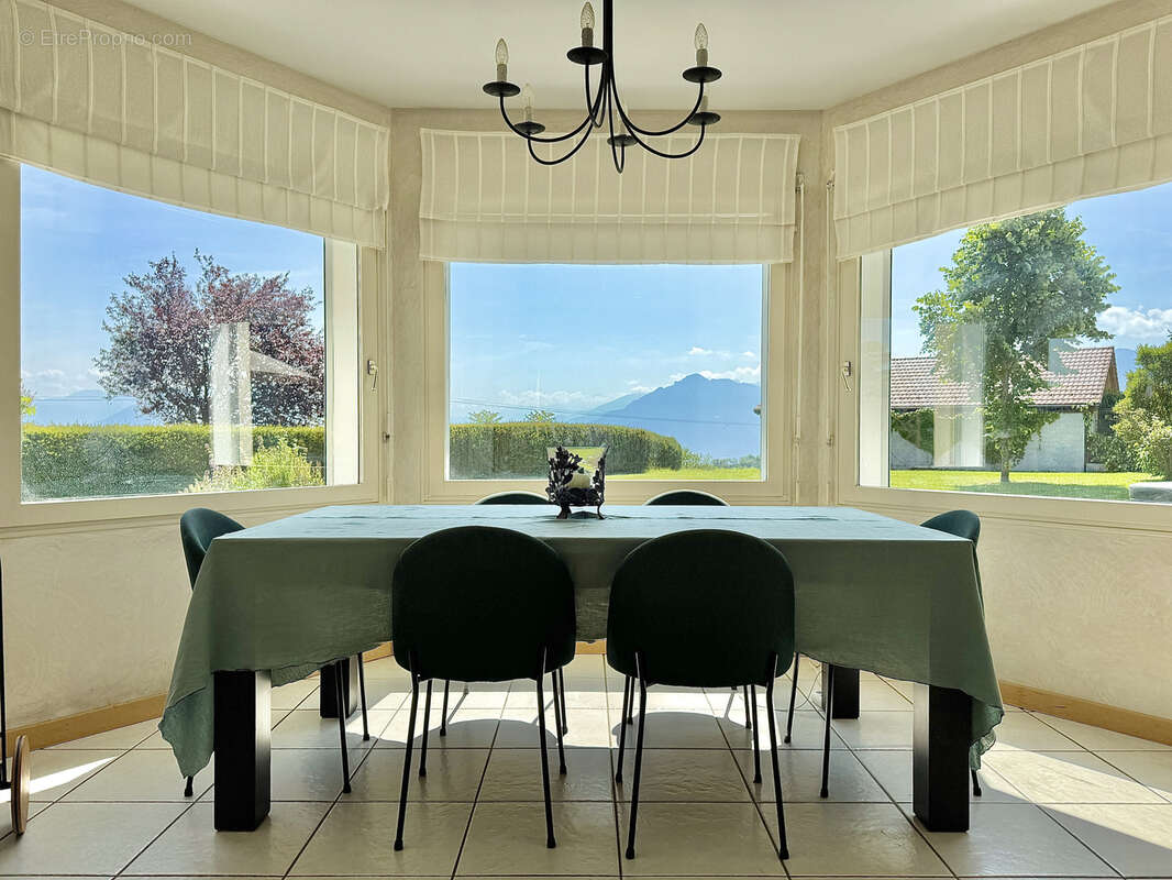 Maison à PERS-JUSSY