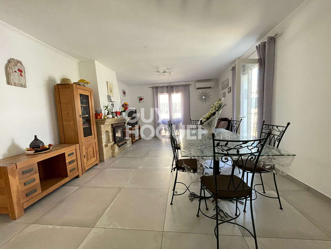 Maison à VILLENEUVE-DE-LA-RAHO